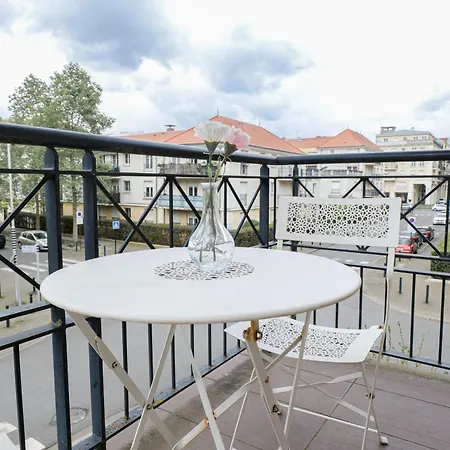 Spacieux - 11 Personnes - Disneyland & Paris Apartment